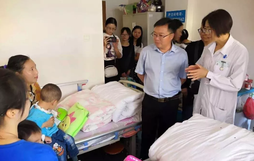 全國(guó)助殘日——政府、殘聯(lián)、醫(yī)院聯(lián)合慰問(wèn)暖人心