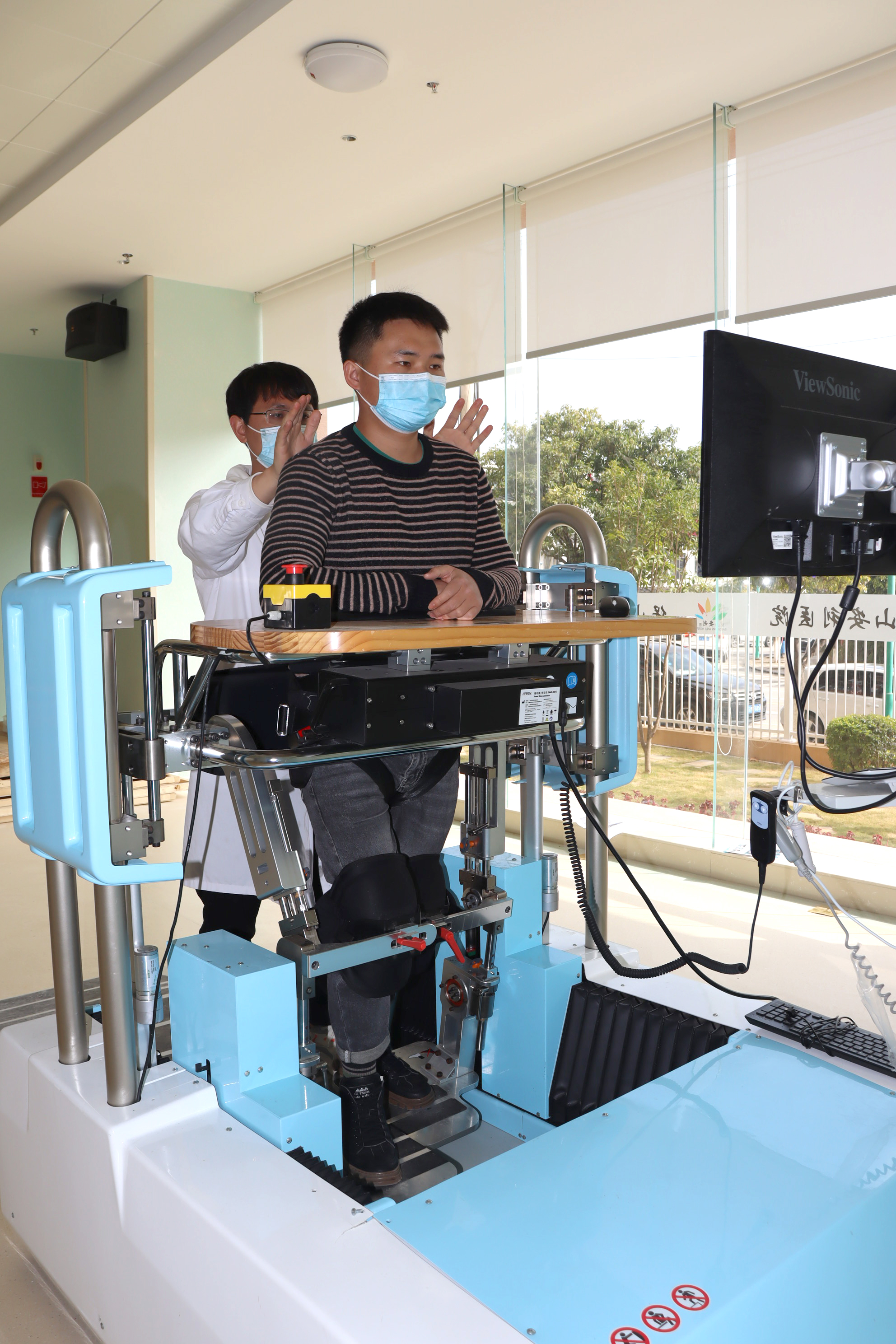 下肢康復(fù)機(jī)器人來到我院是一種怎樣的體驗？