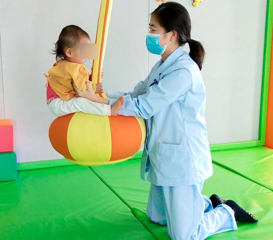 【保山安利醫(yī)院】4個月齡“高危兒”的蛻變，傾聽患兒媽媽的自述！