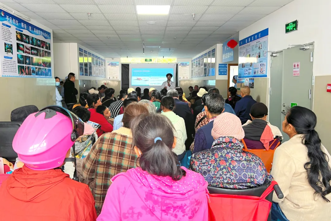 守護(hù)骨骼健康，共筑幸福人生——保山安利醫(yī)院“全民骨骼養(yǎng)護(hù)日”活動圓滿落幕